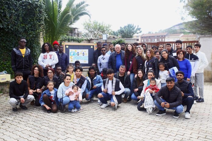 Festa Eid al-Fitr a Vita con comunità multietnica e partecipanti evento