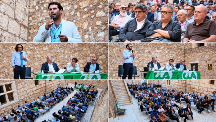 Assemblea della Cia Sicilia Occidentale ad Alcamo con viticoltori e rappresentanti del settore agricolo