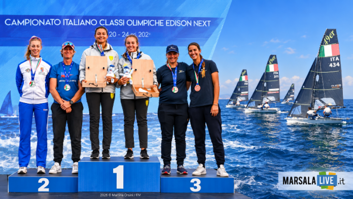 Podio del Campionato Italiano Classi Olimpiche con gli equipaggi della classe 49er preparati alla Società Canottieri Marsala